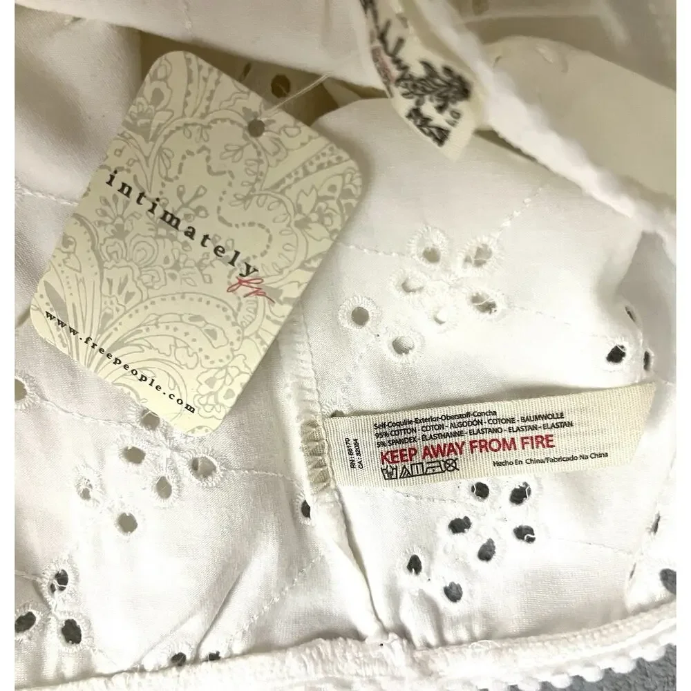 Free People Intimately Ivory Eyelet Size L Capri Pants Crop Coquette Flirty NEW